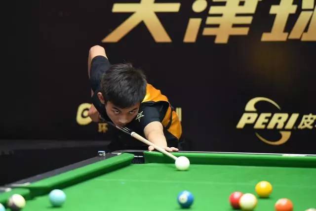 际羽毛球舞 际羽毛球舞