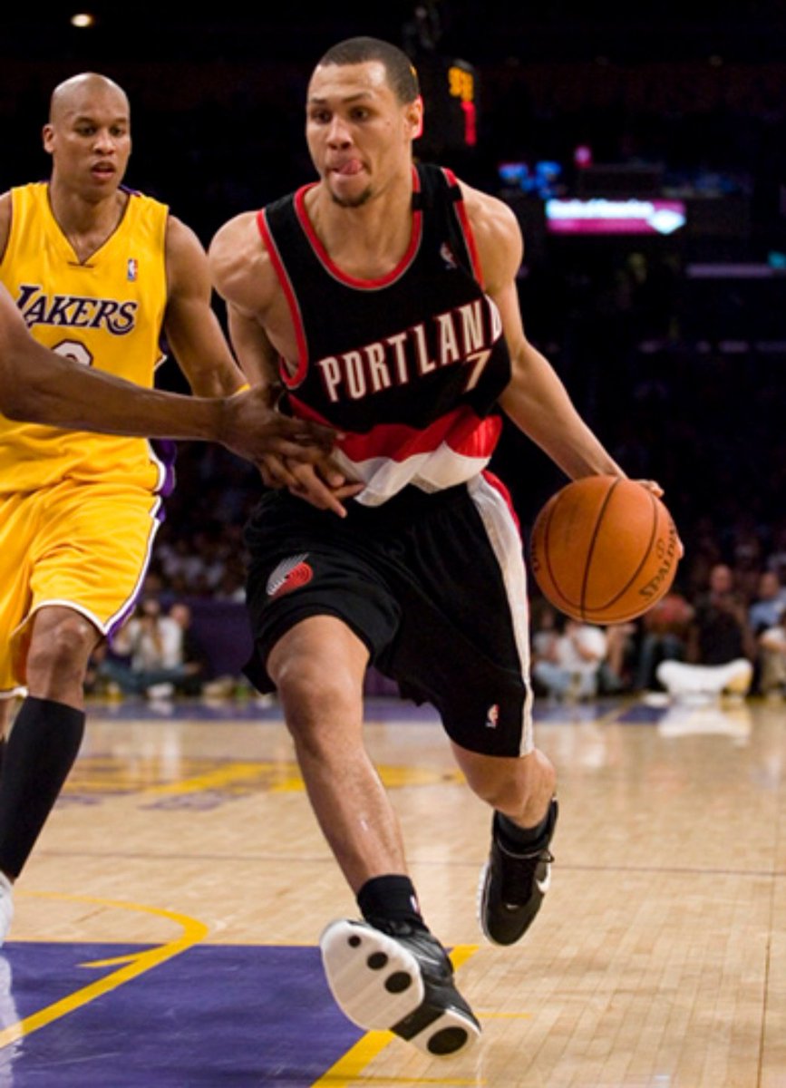 这些飘旗手 这些飘旗手