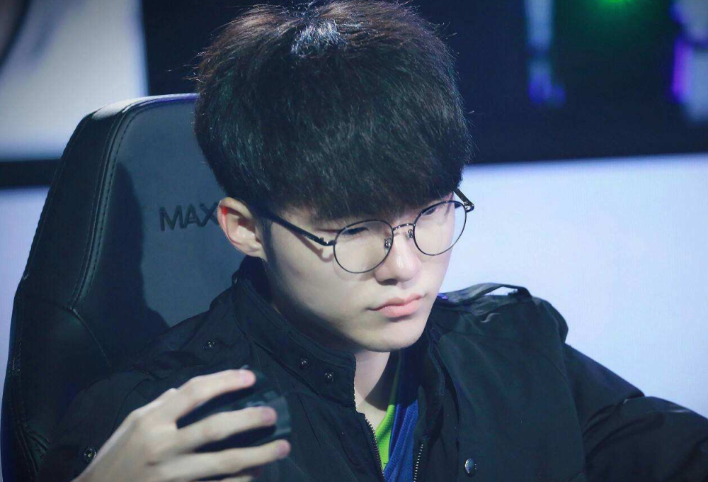 在俱乐部的 在俱乐部的