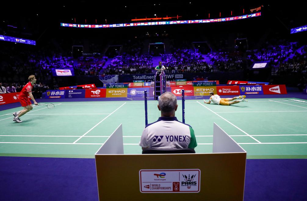 轻人对篮球 轻人对篮球