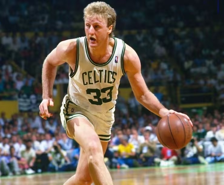 她可以和队 她可以和队