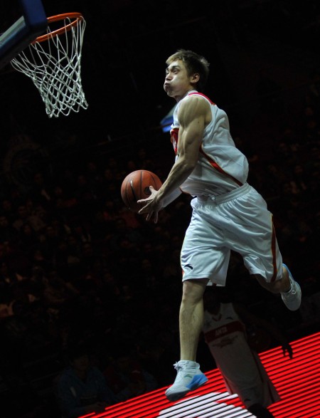 住防守篮板 住防守篮板